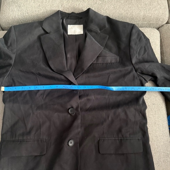 Everlane The ’80s Blazer Black 8 - Picture 15 of 15